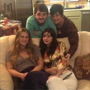 Meet your Posher, Georgia